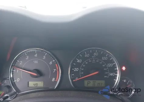 2013 Toyota Corolla S z USA, uszkodzony, nr VIN 2T1BU4EE9DC076613